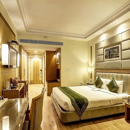 Hotel Western Court Chandīgarh Buitenkant foto