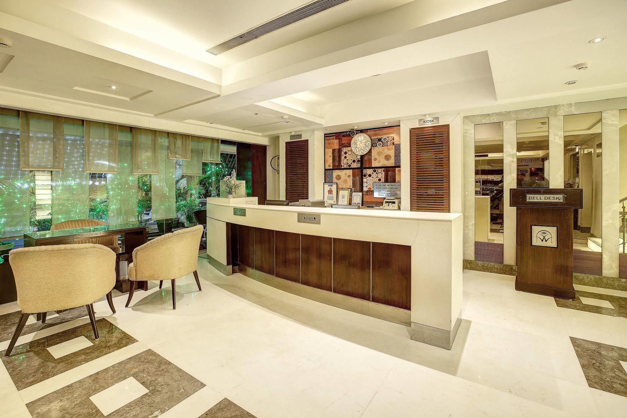 Hotel Western Court Chandīgarh Buitenkant foto